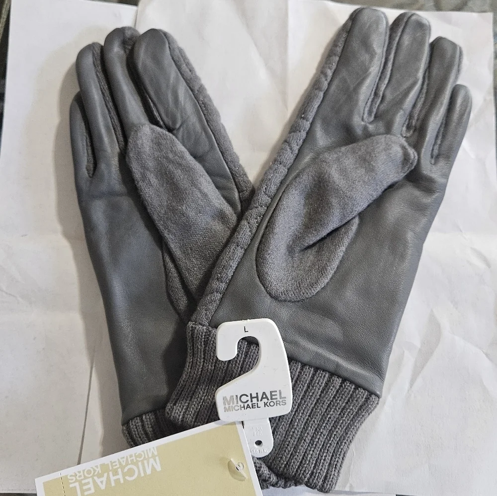Michael Kors Grey Glove Quilted Logo with Leather Trim Sz L